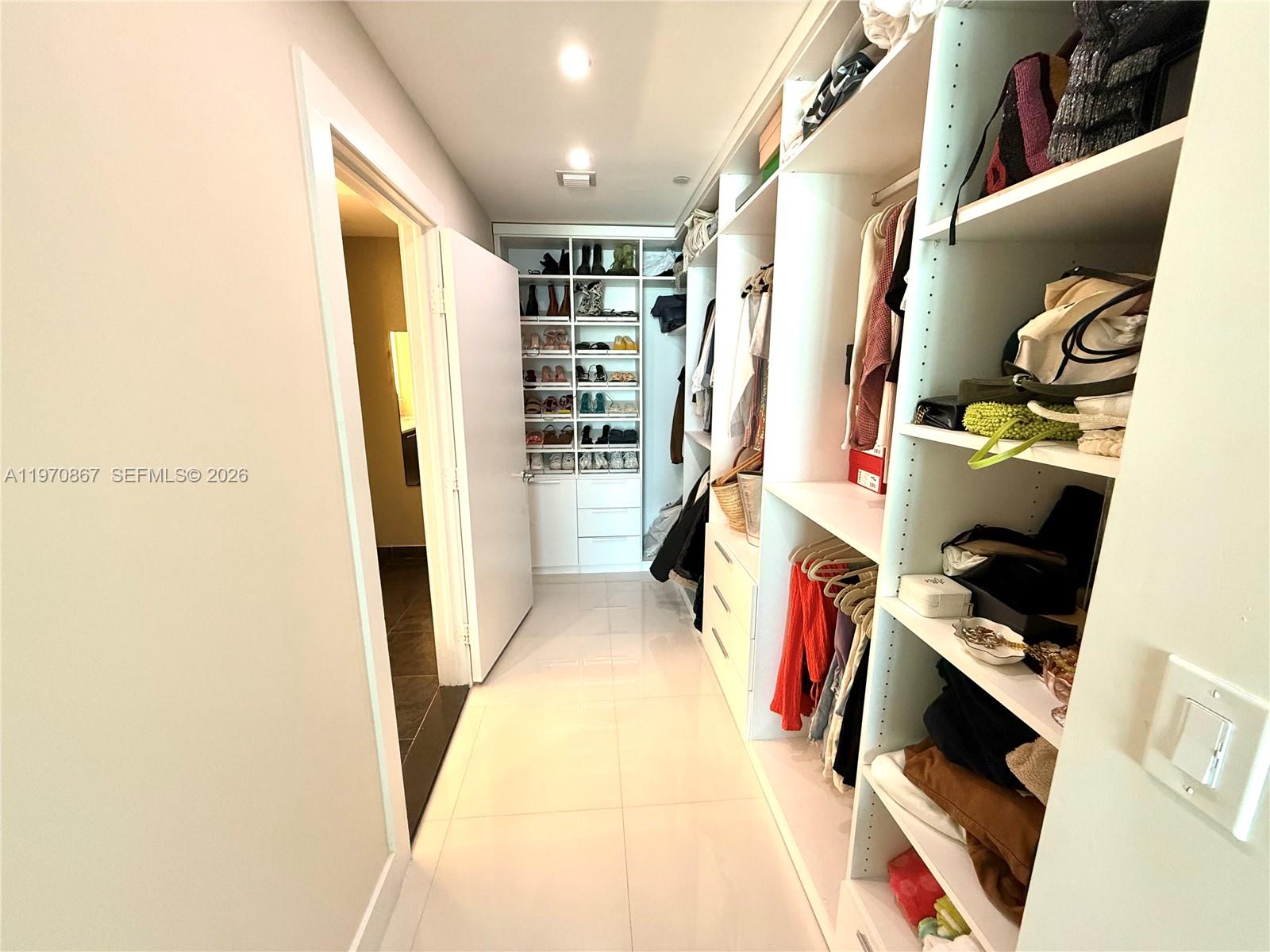 900 BISCAYNE BAY CONDO - Residential