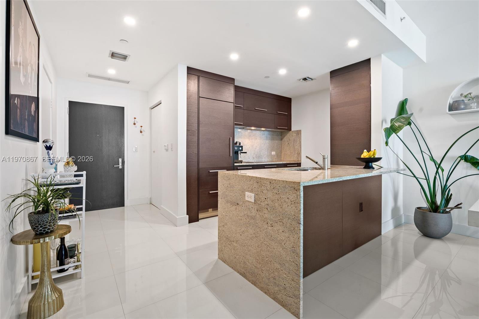 900 BISCAYNE BAY CONDO - Residential