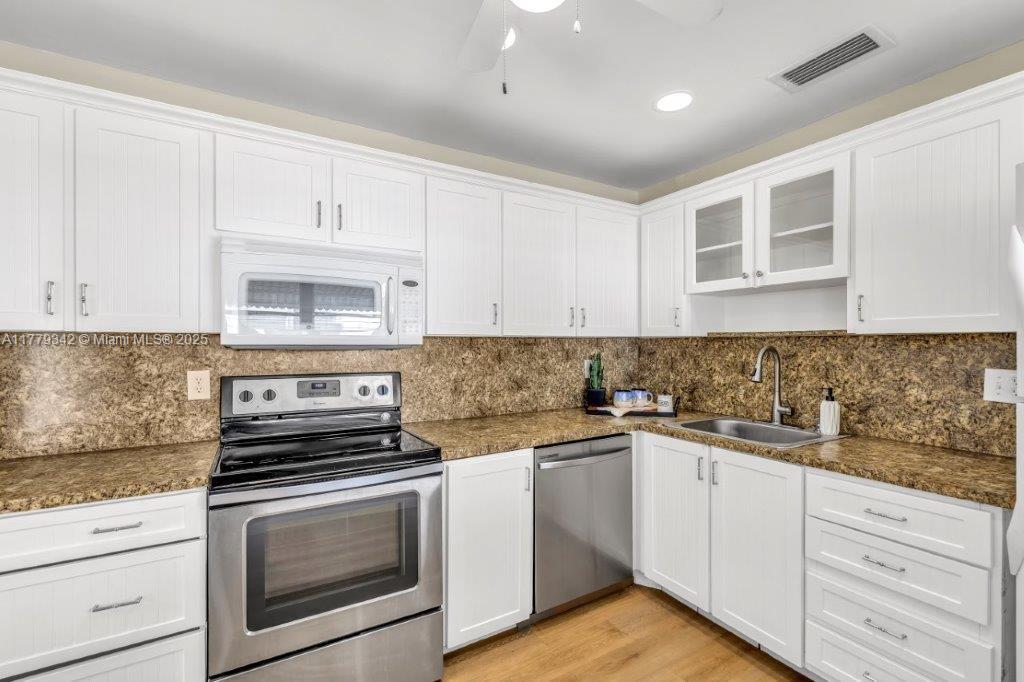 LAUDERDALE WEST CONDO NO 1 - Residential
