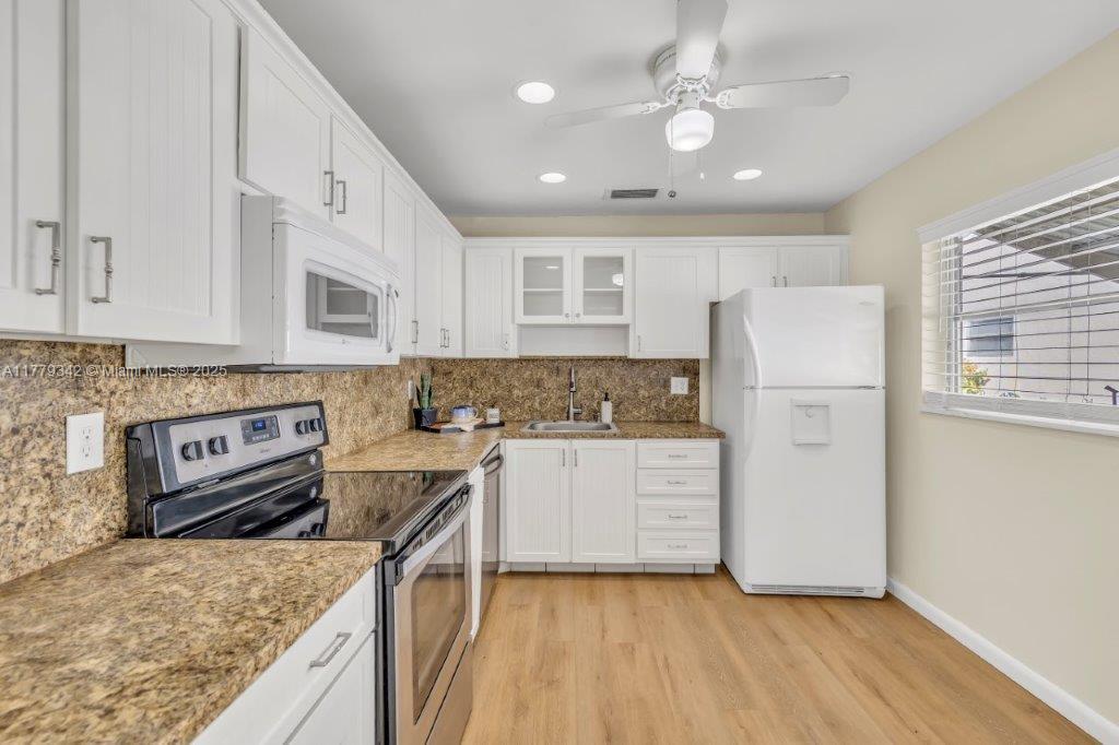 LAUDERDALE WEST CONDO NO 1 - Residential