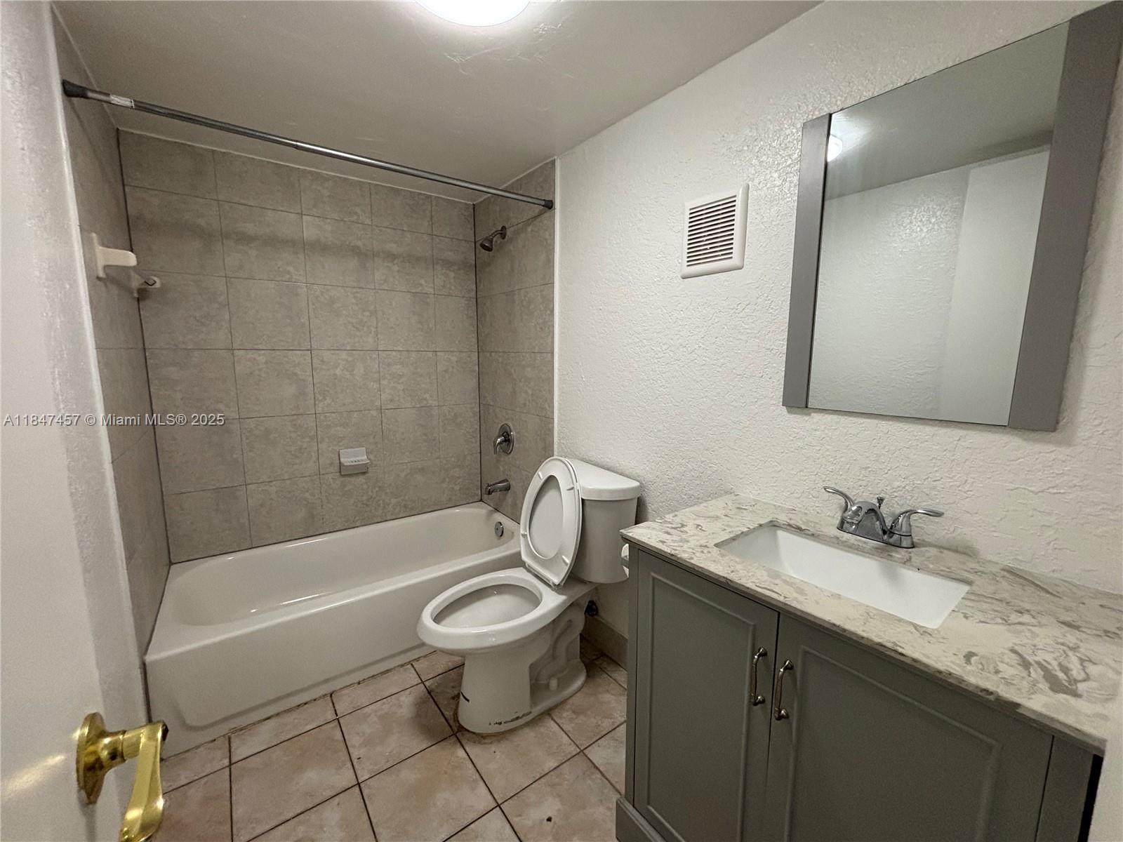 CORAL SPRINGS SUB NO 1 - Residential Lease