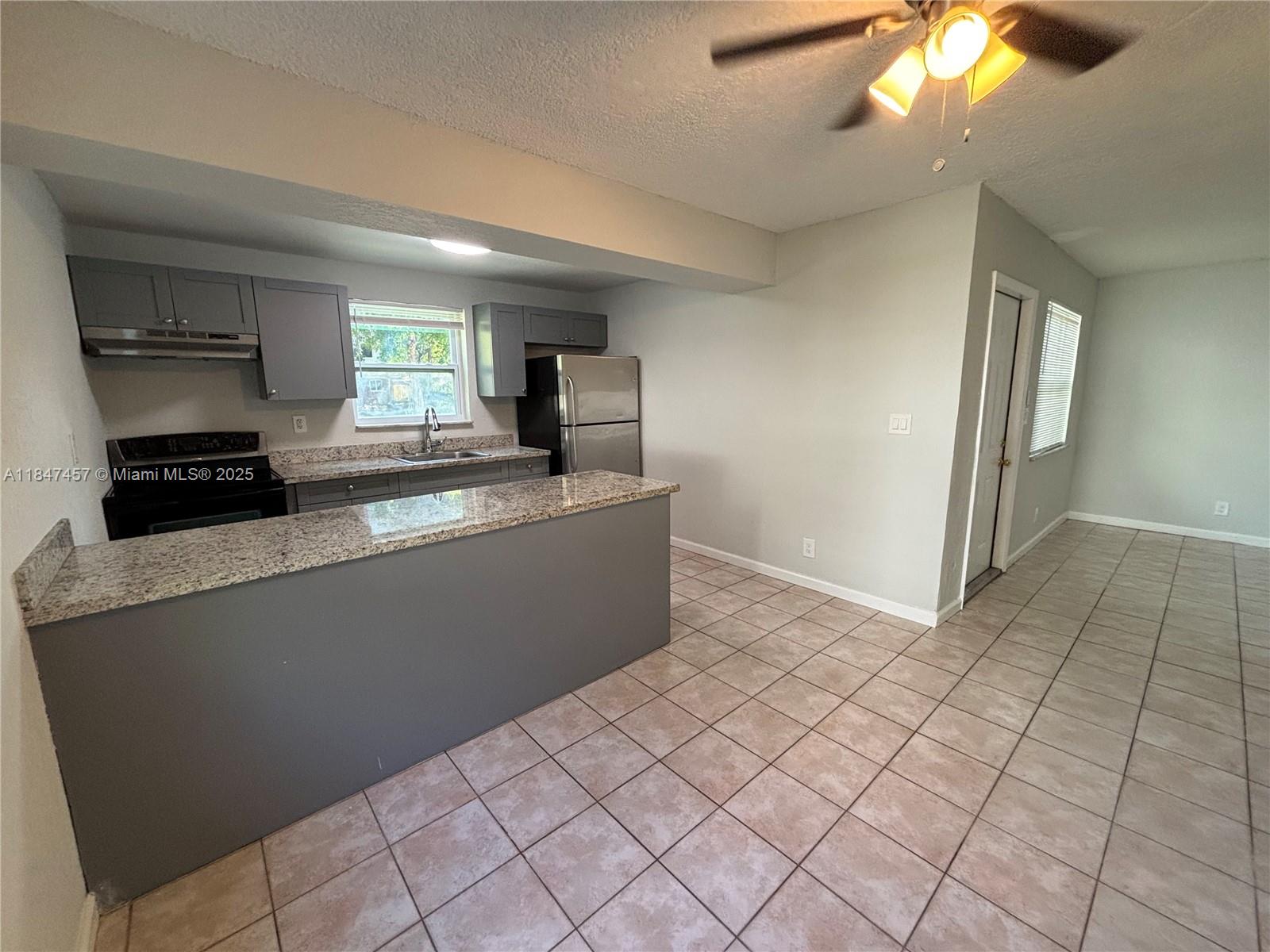 CORAL SPRINGS SUB NO 1 - Residential Lease
