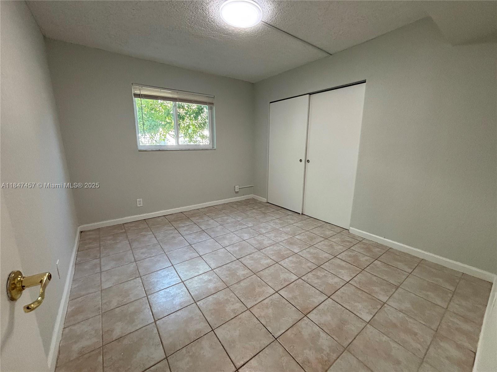 CORAL SPRINGS SUB NO 1 - Residential Lease