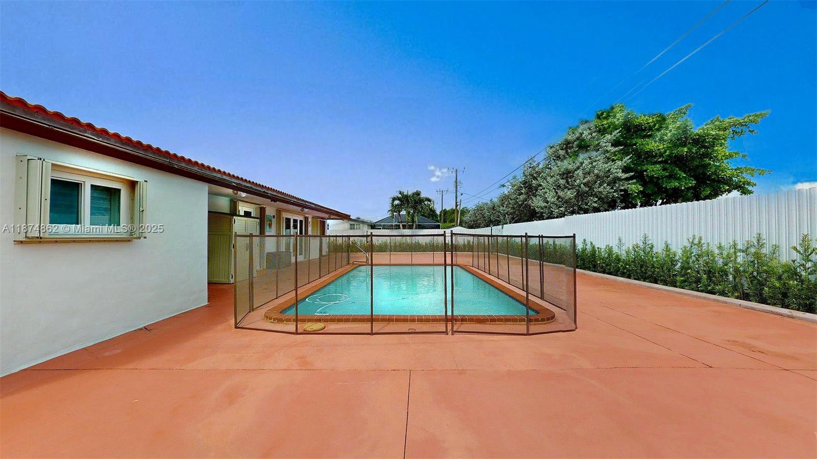 DARLINGTON MANOR - Residential