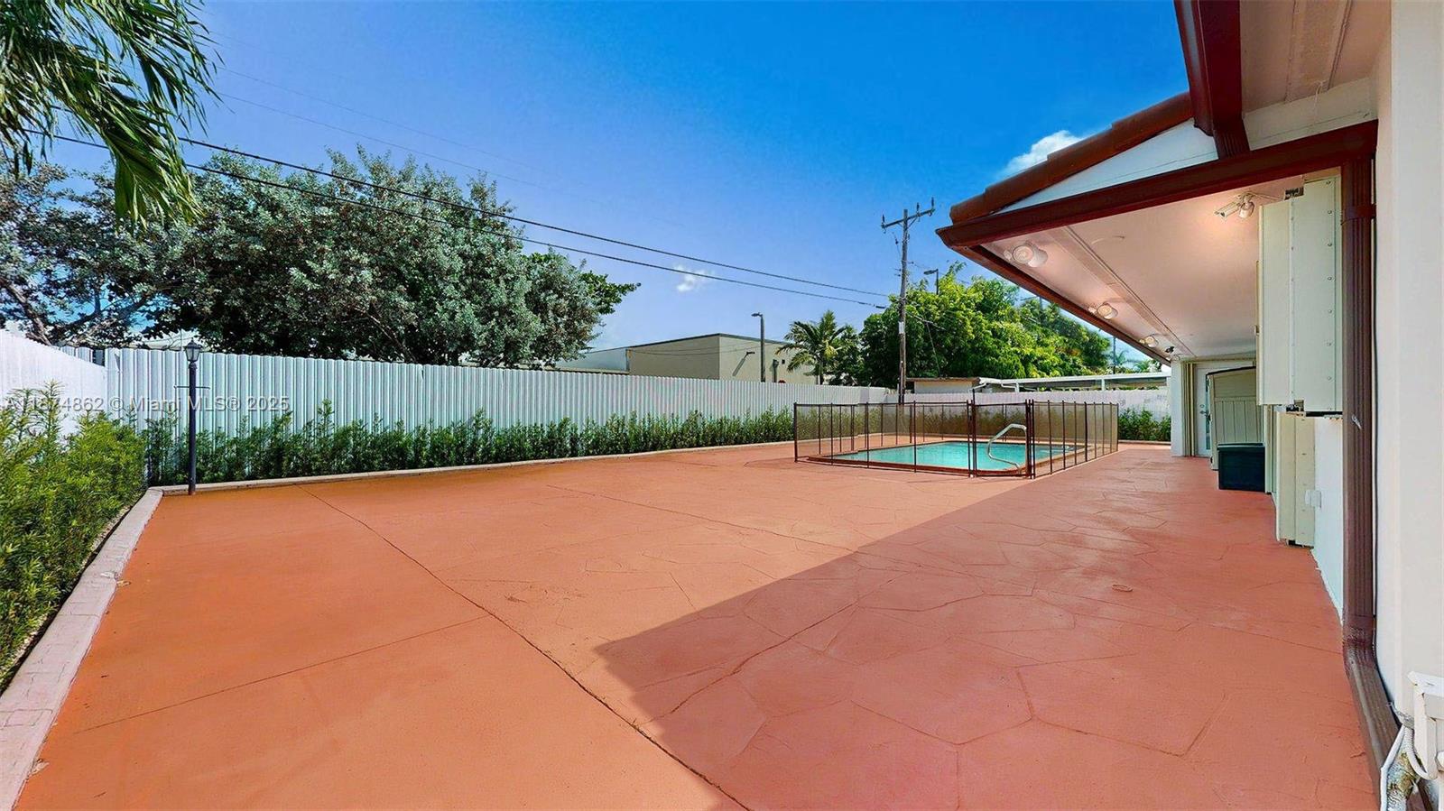 DARLINGTON MANOR - Residential