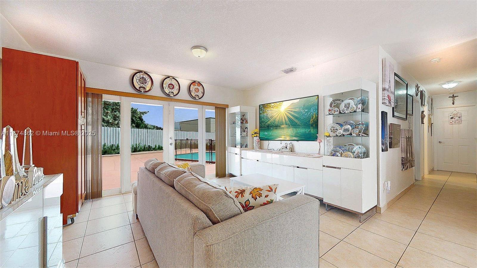 DARLINGTON MANOR - Residential