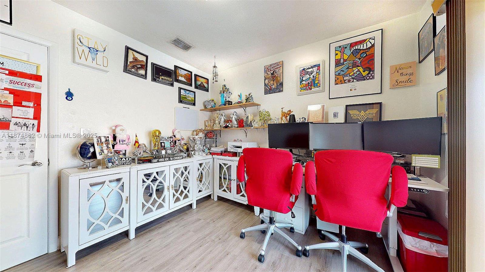 DARLINGTON MANOR - Residential