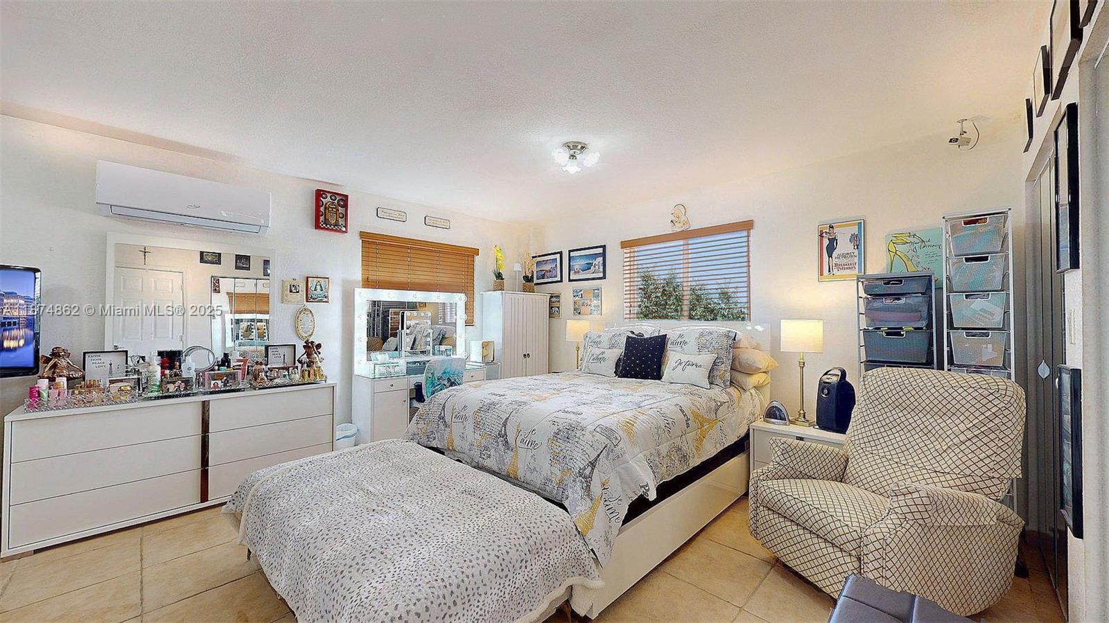 DARLINGTON MANOR - Residential