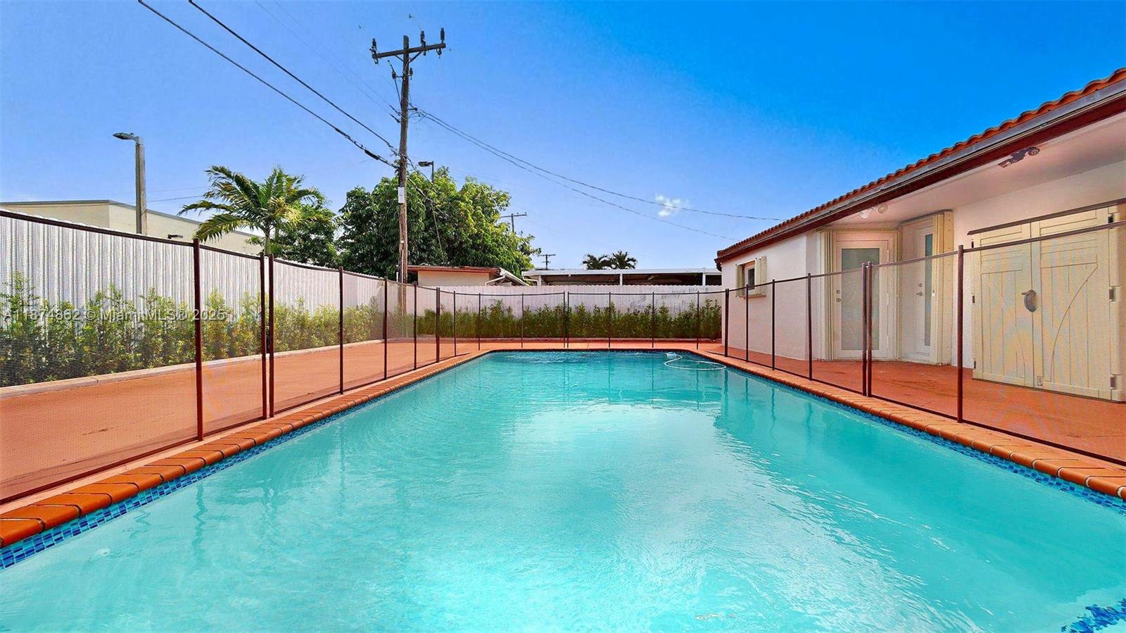 DARLINGTON MANOR - Residential