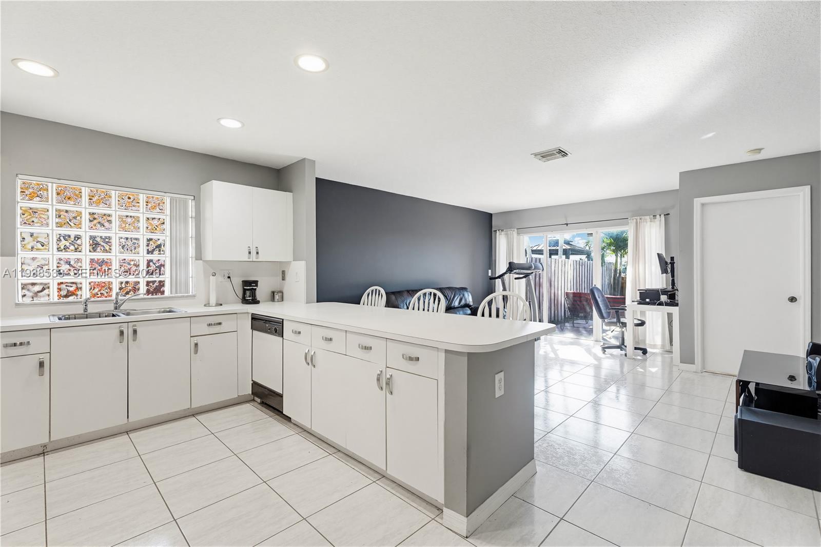 CARIBE LAKES PH III - Residential