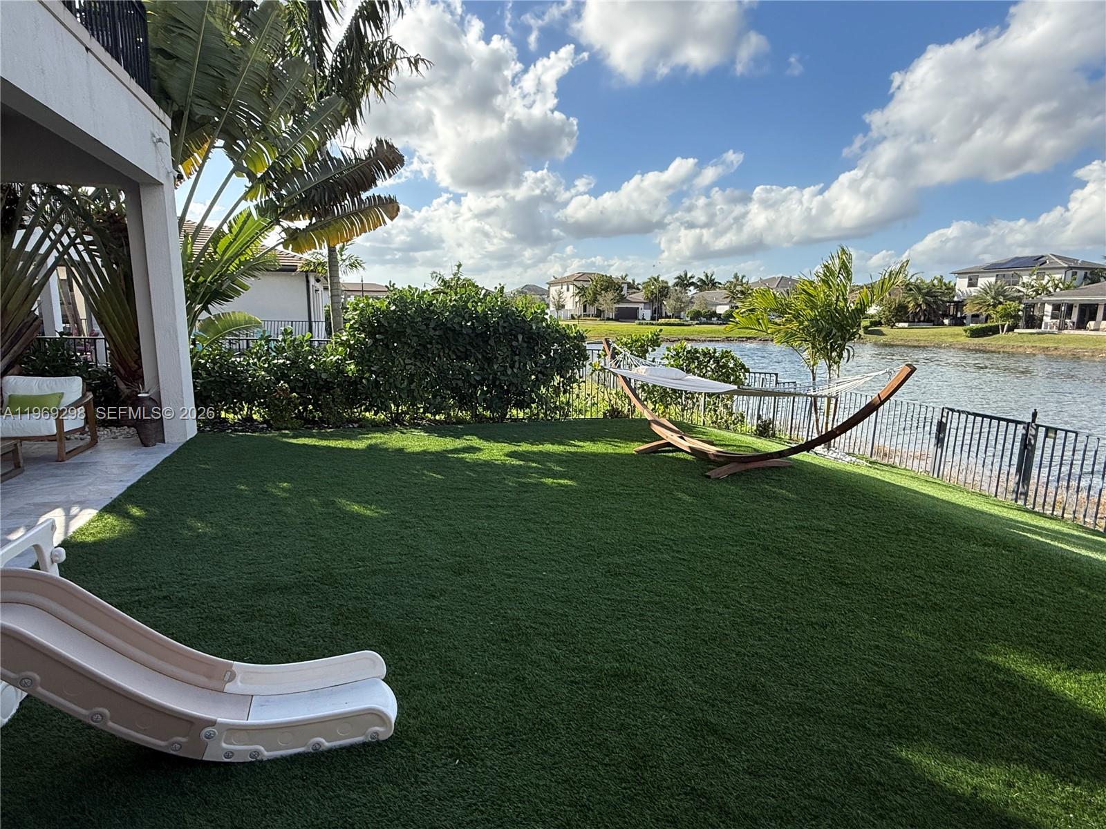 TUSCAN ISLES - Residential