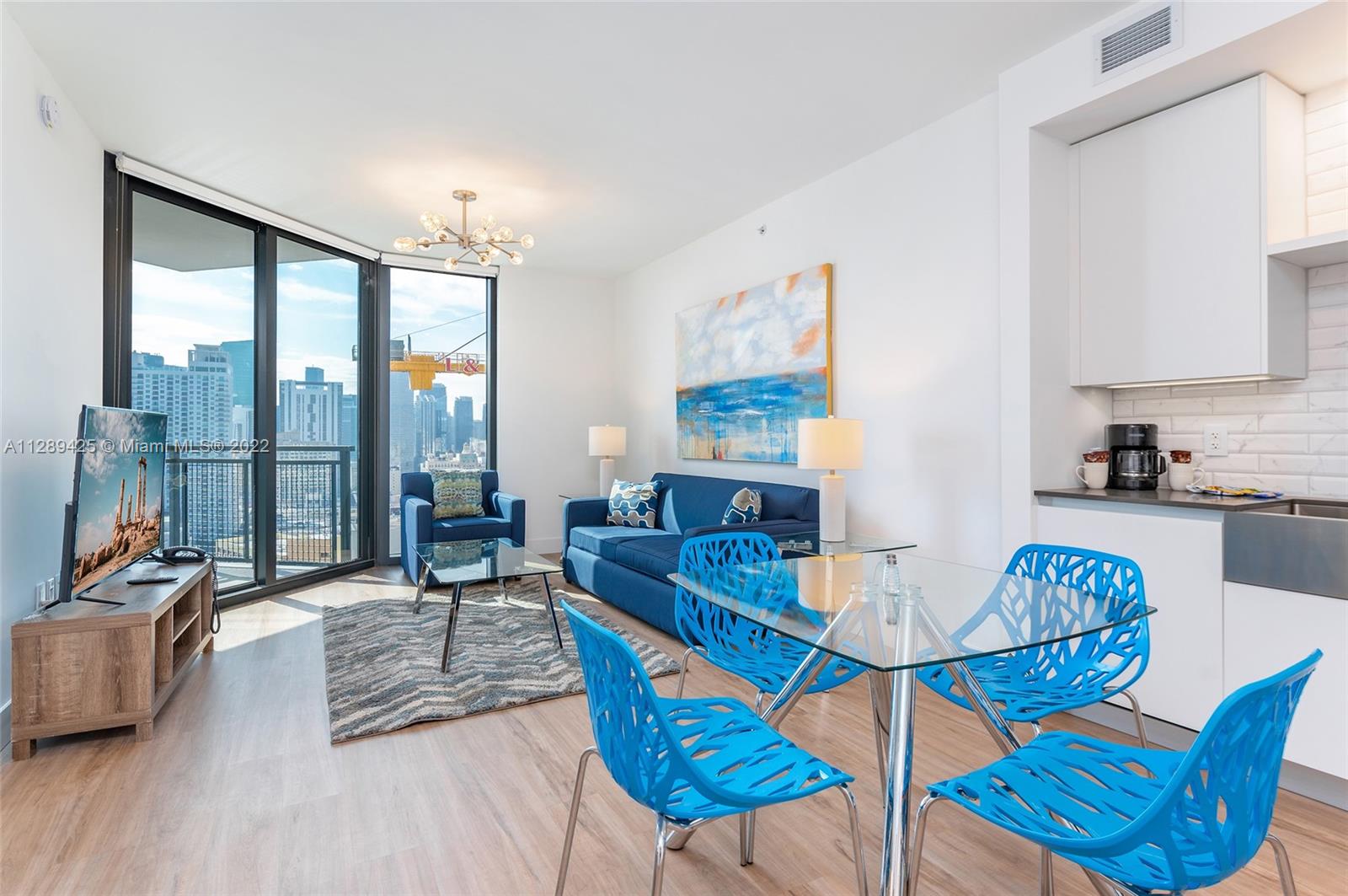 MIAMI WORLDCENTER - Residential Lease