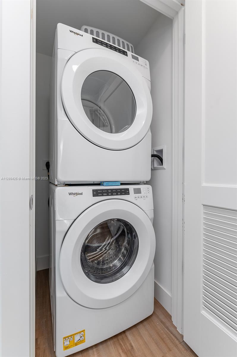 MIAMI WORLDCENTER - Residential Lease