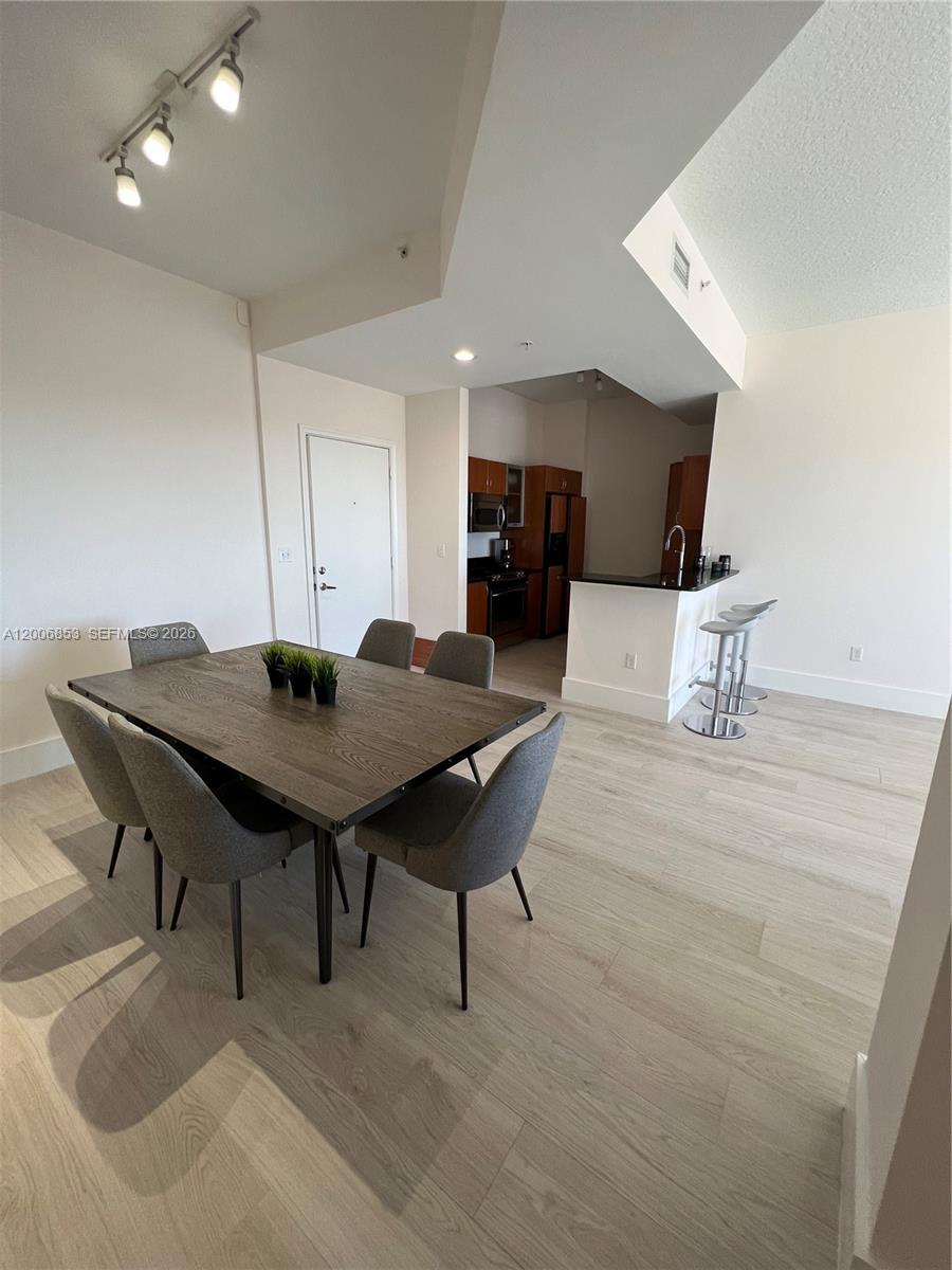 18800 NE 29th Ave PH25