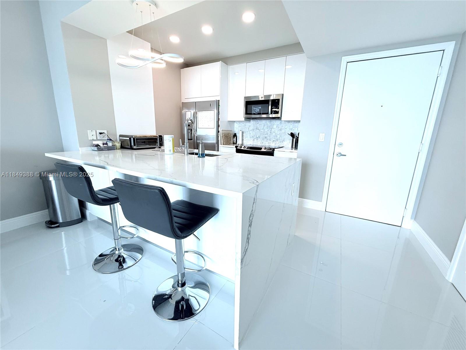 951 Brickell Ave 3402