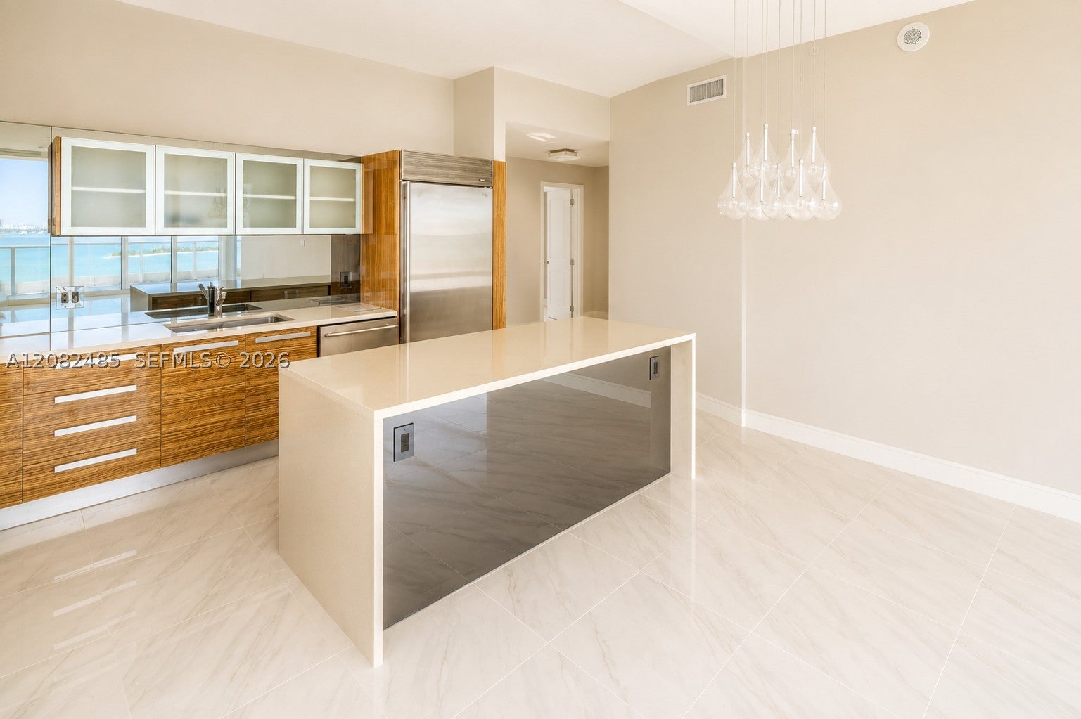 2020 N Bayshore Dr 1710