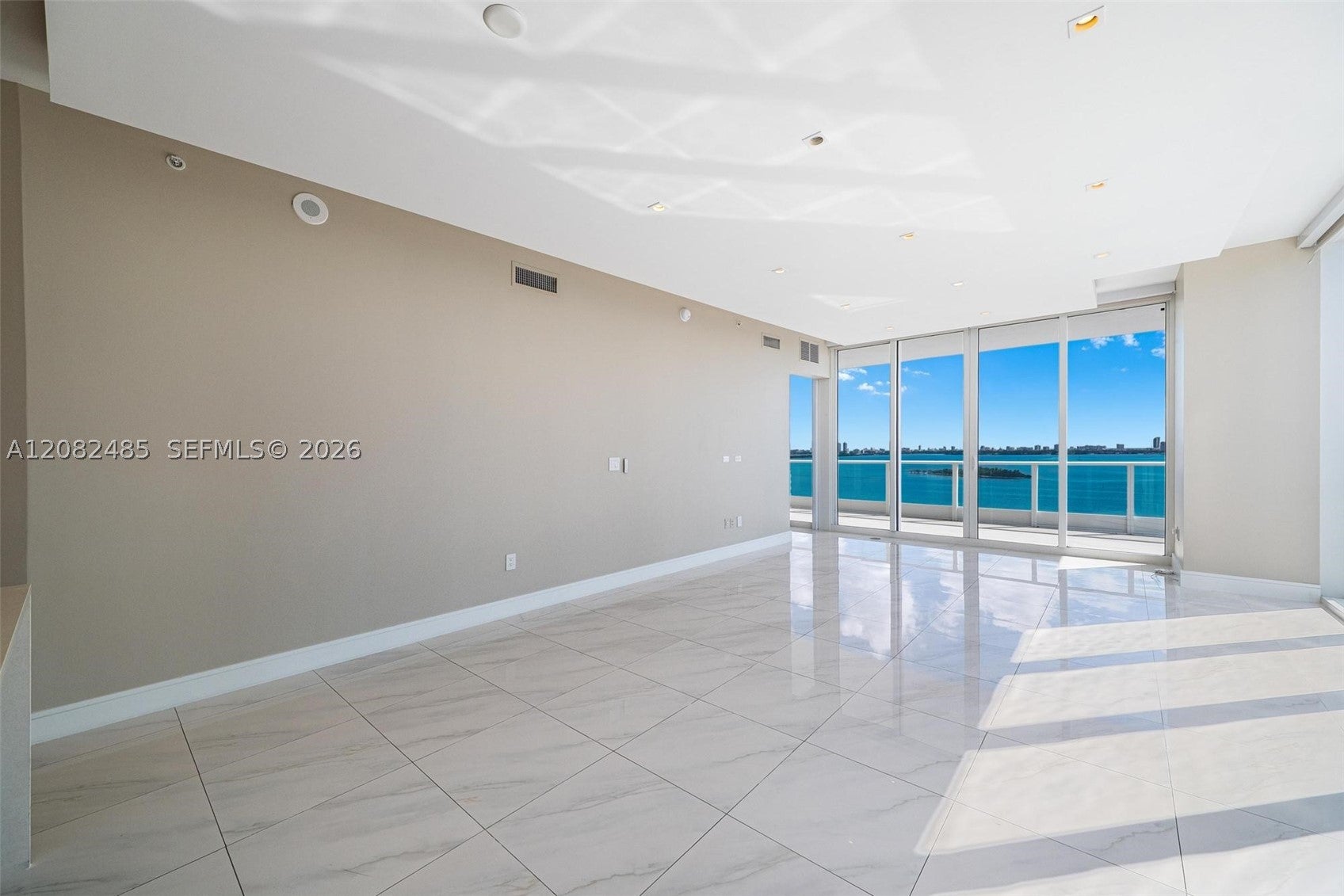 2020 N Bayshore Dr 1710