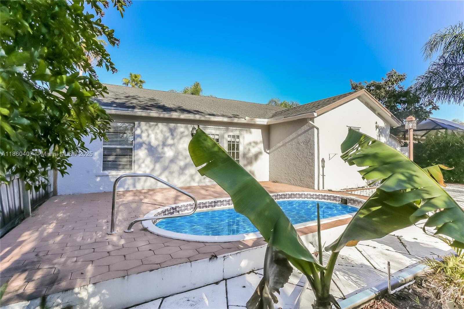 WATERWAY COVE OF WELLINGT - Residential Lease