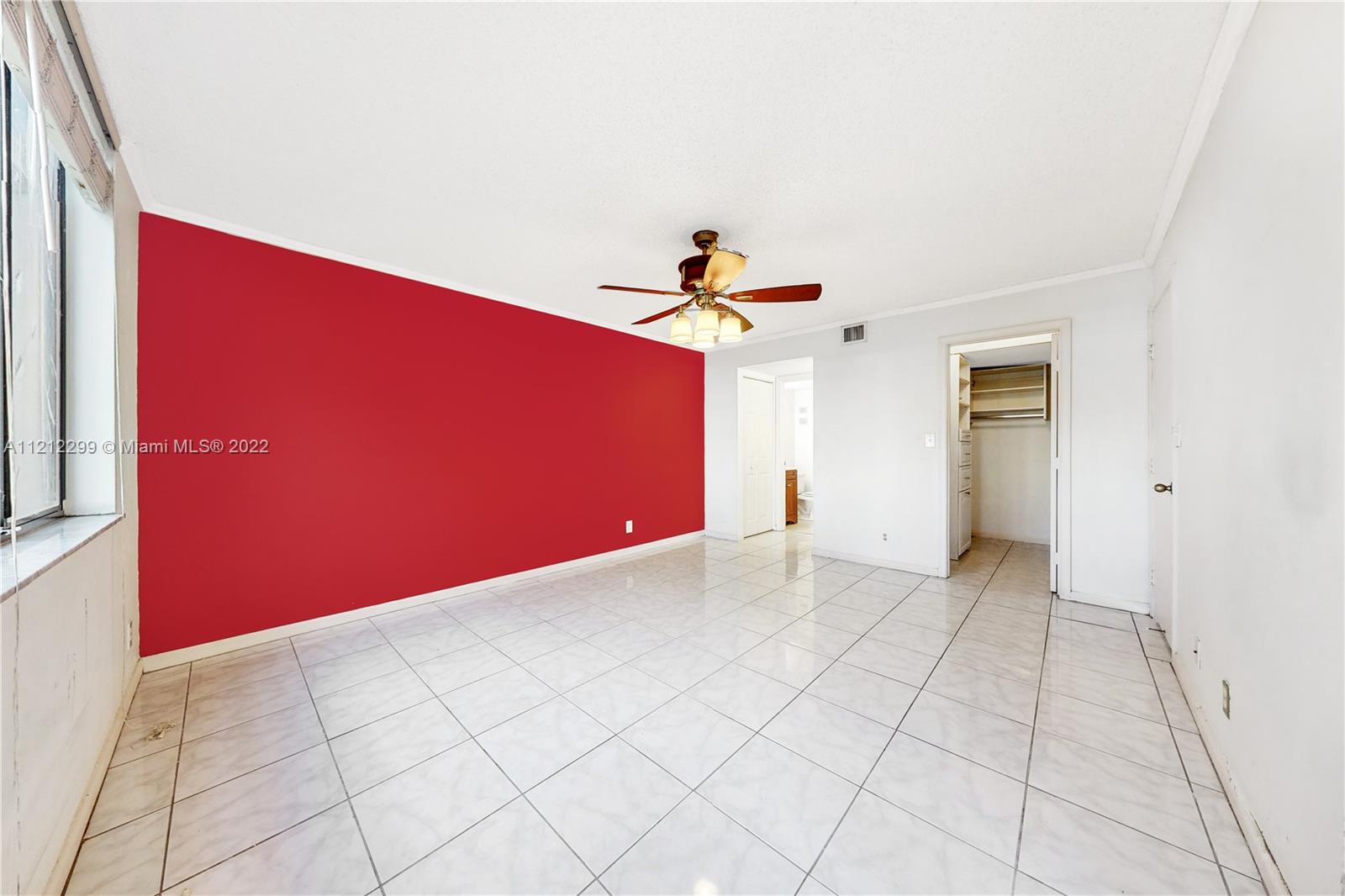 JACARANDA HEIGHTS CONDO - Residential