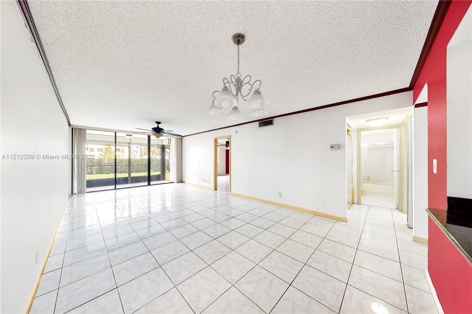 JACARANDA HEIGHTS CONDO - Residential