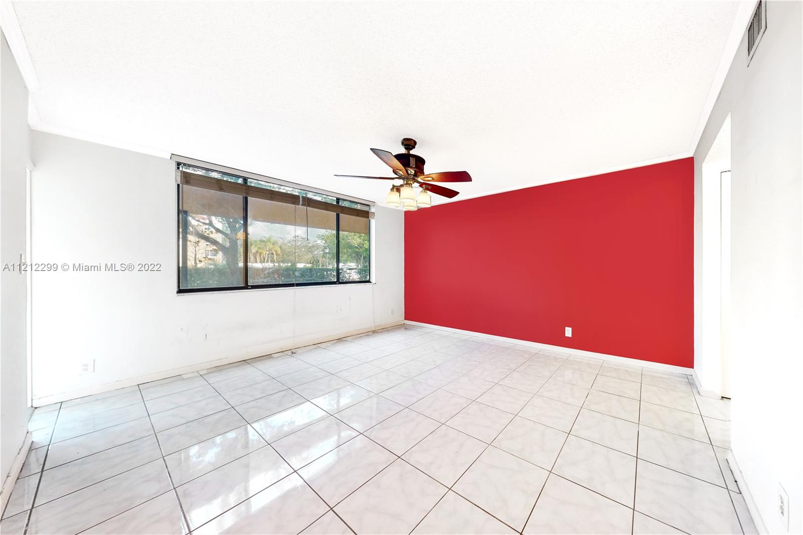 JACARANDA HEIGHTS CONDO - Residential