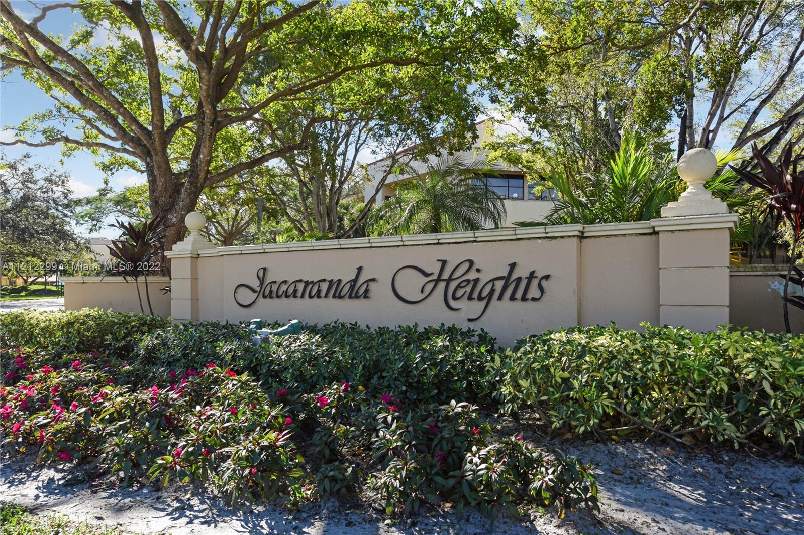 JACARANDA HEIGHTS CONDO - Residential