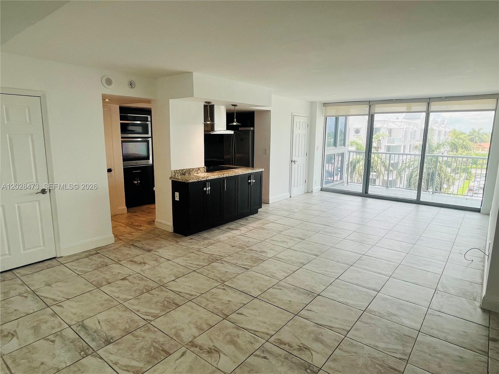2655 Collins Ave 602