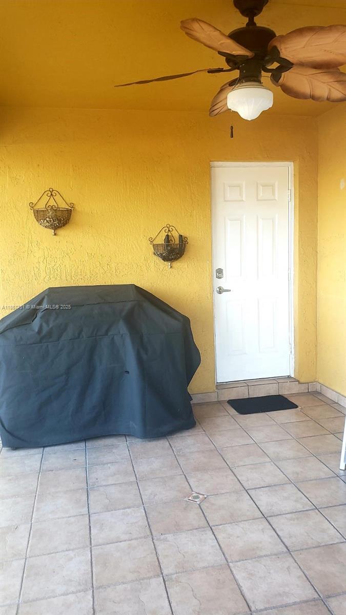 6-month or 1-year lease options! 1 bed/1 bath Efficiency with private entrance & kitchenette (microwave/range and refrigerator), 1 table with chair, ceiling fan, and table fan. 1 parking space. Rent includes water, electricity internet and lawn maintenance! No Pets. No Smoking inside the unit. Only 1st month + Security deposit !