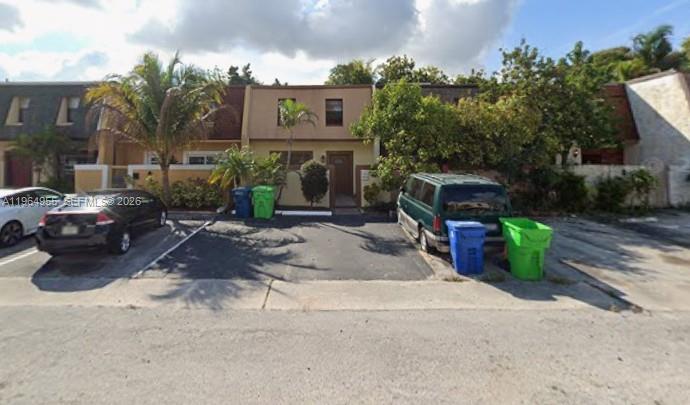 SUNRISE TOWNE 1 - Residential