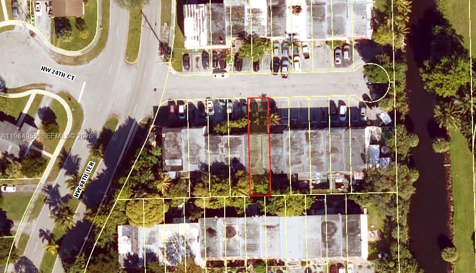 SUNRISE TOWNE 1 - Residential