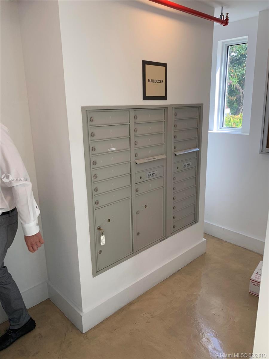 BRICKELL RIVERVIEW - Residential Income