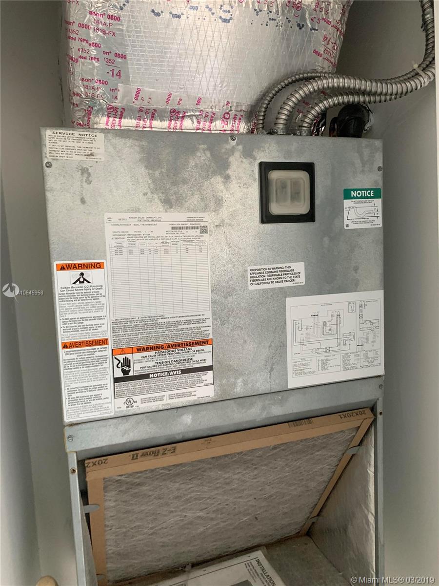 BRICKELL RIVERVIEW - Residential Income