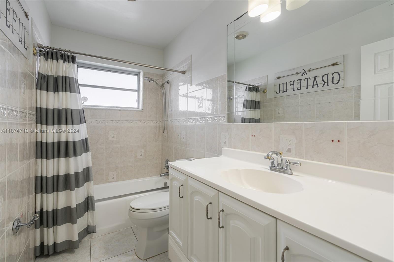 CORAL RIDGE COUNTRY CLUB - Residential