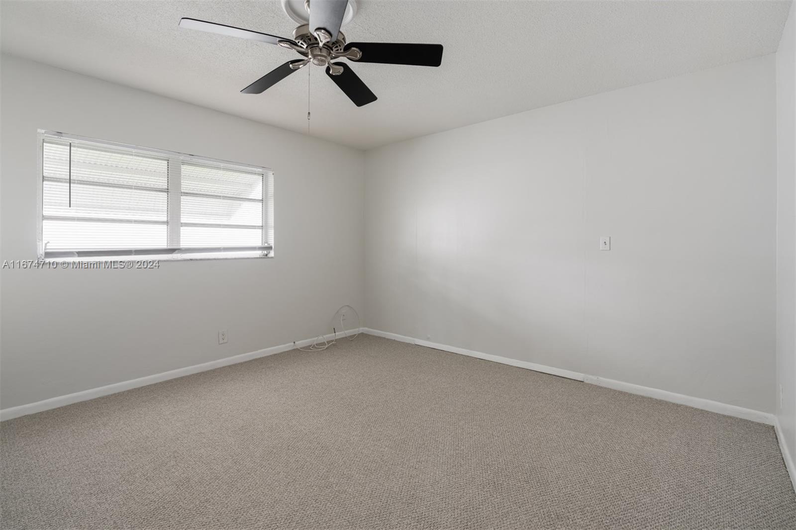 CORAL RIDGE COUNTRY CLUB - Residential