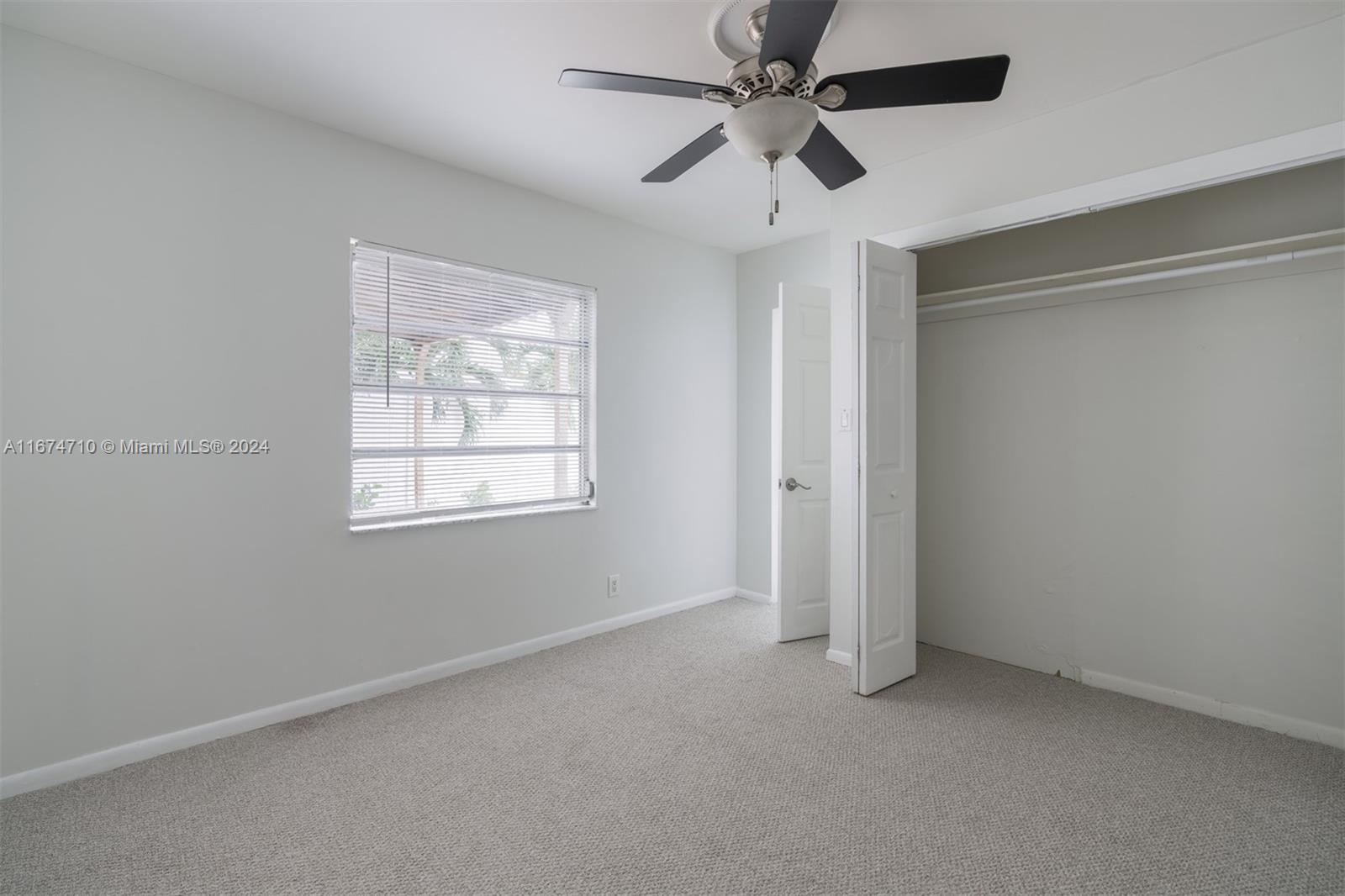 CORAL RIDGE COUNTRY CLUB - Residential