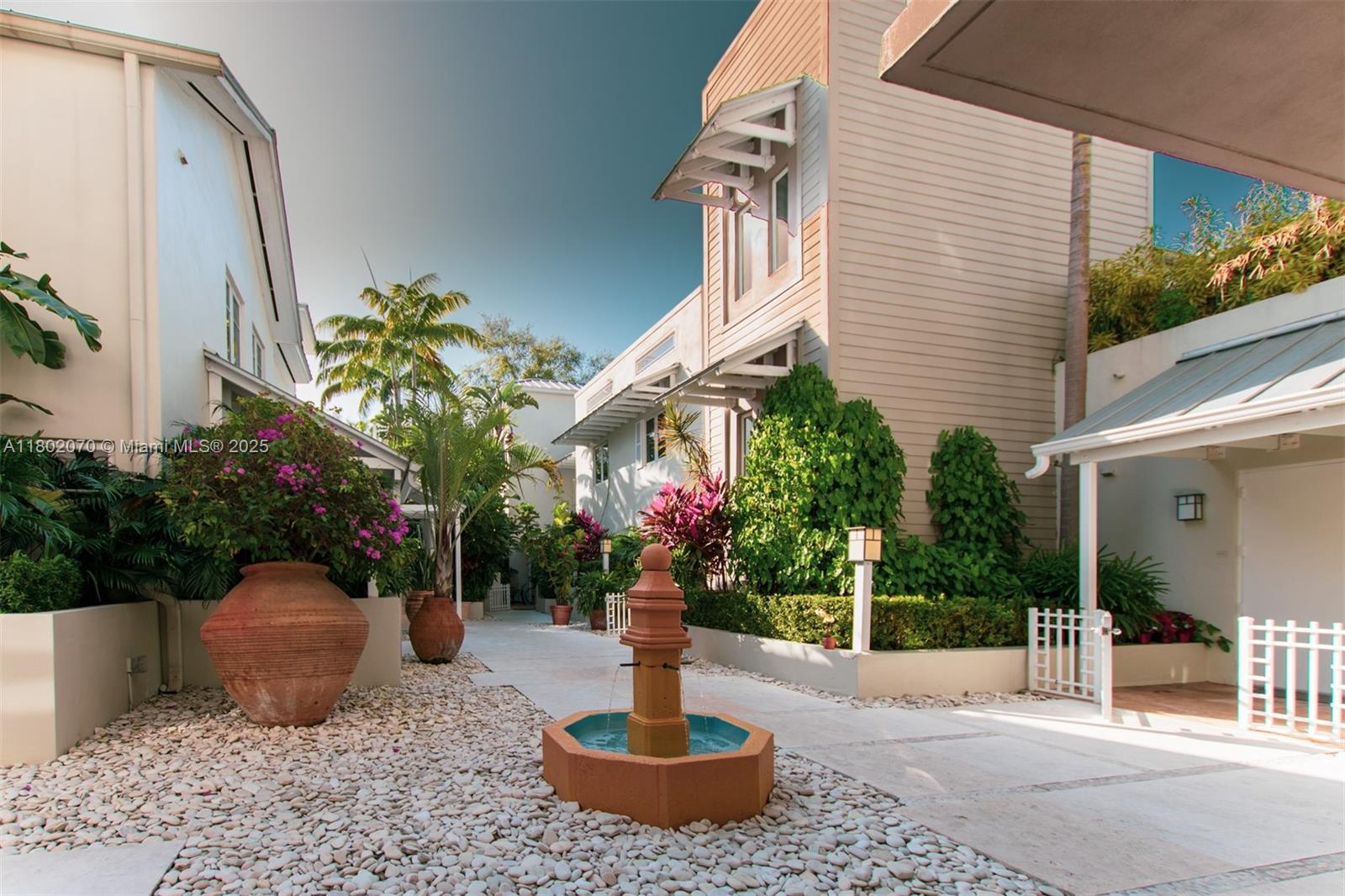 GROVE GARDEN RESIDENCES C - Residential
