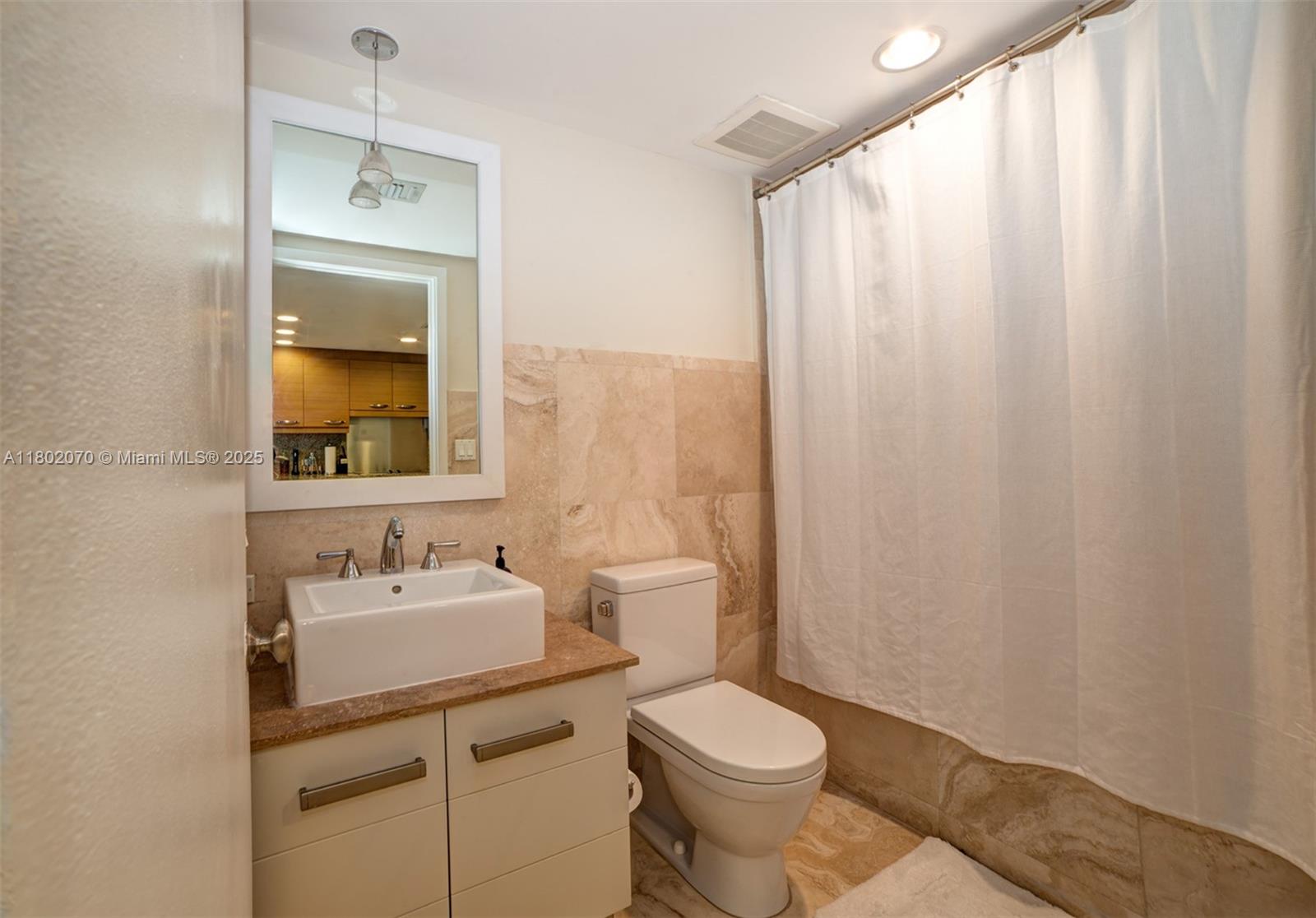 GROVE GARDEN RESIDENCES C - Residential