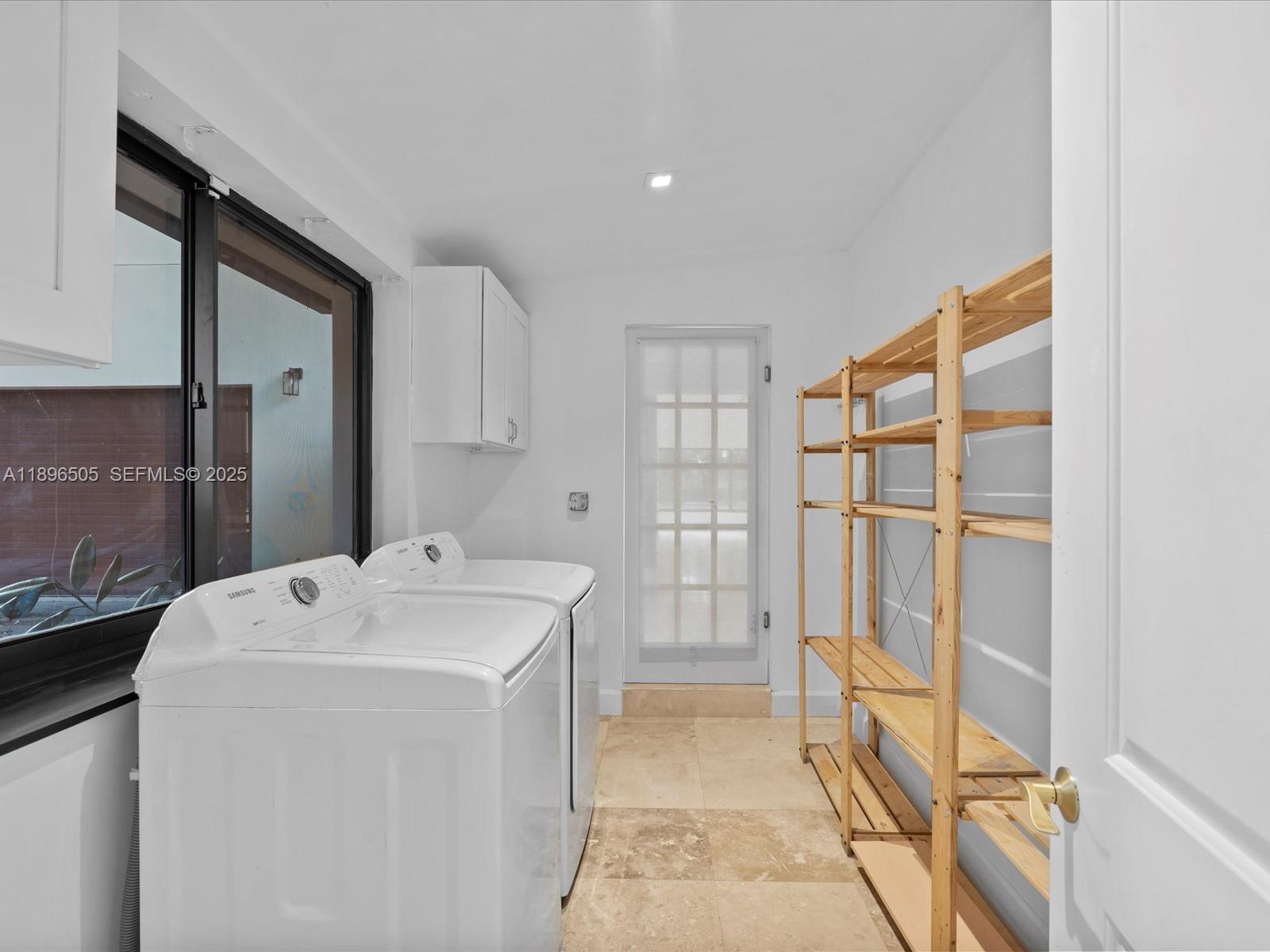 SUNSET VIEW - Residential