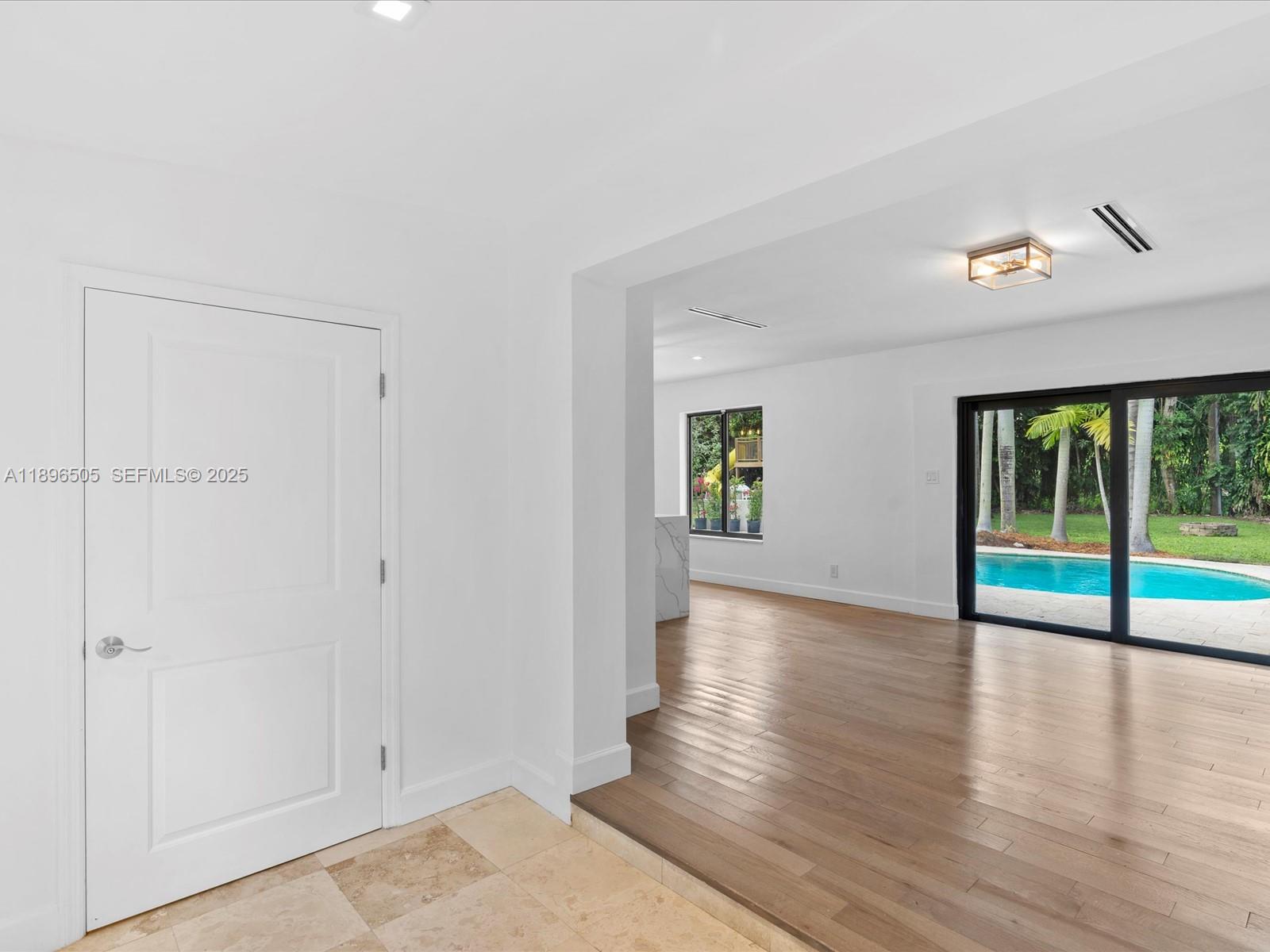 SUNSET VIEW - Residential