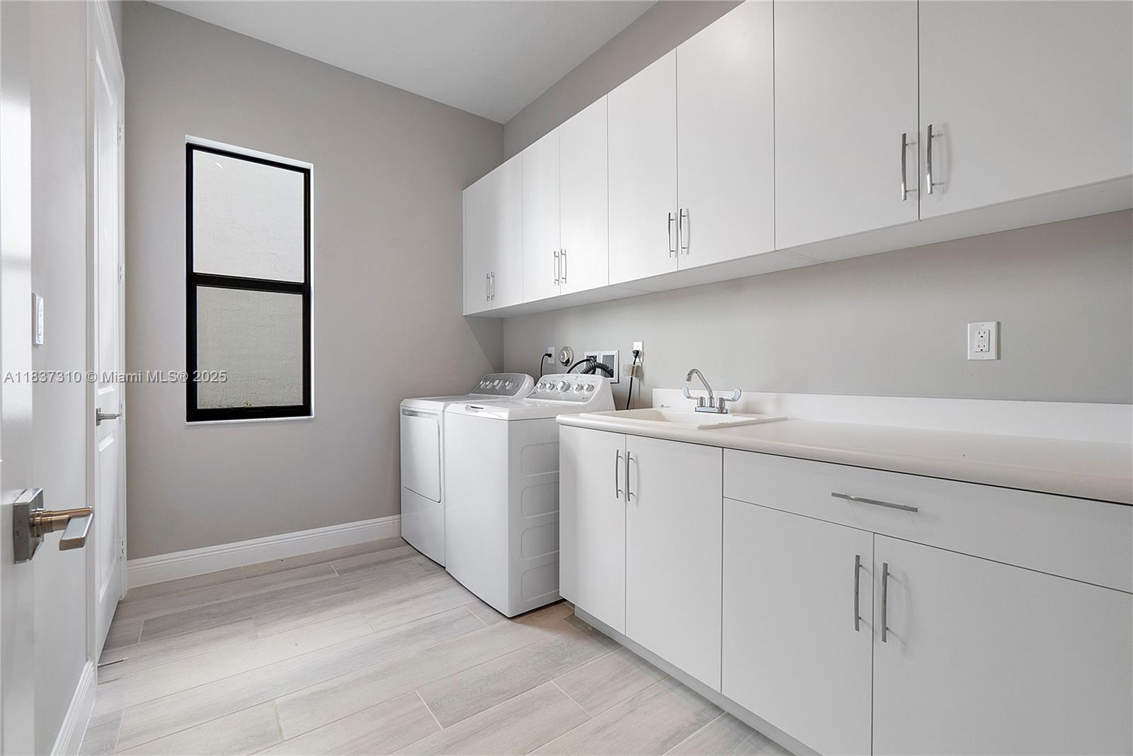 Parkland Bay - Residential