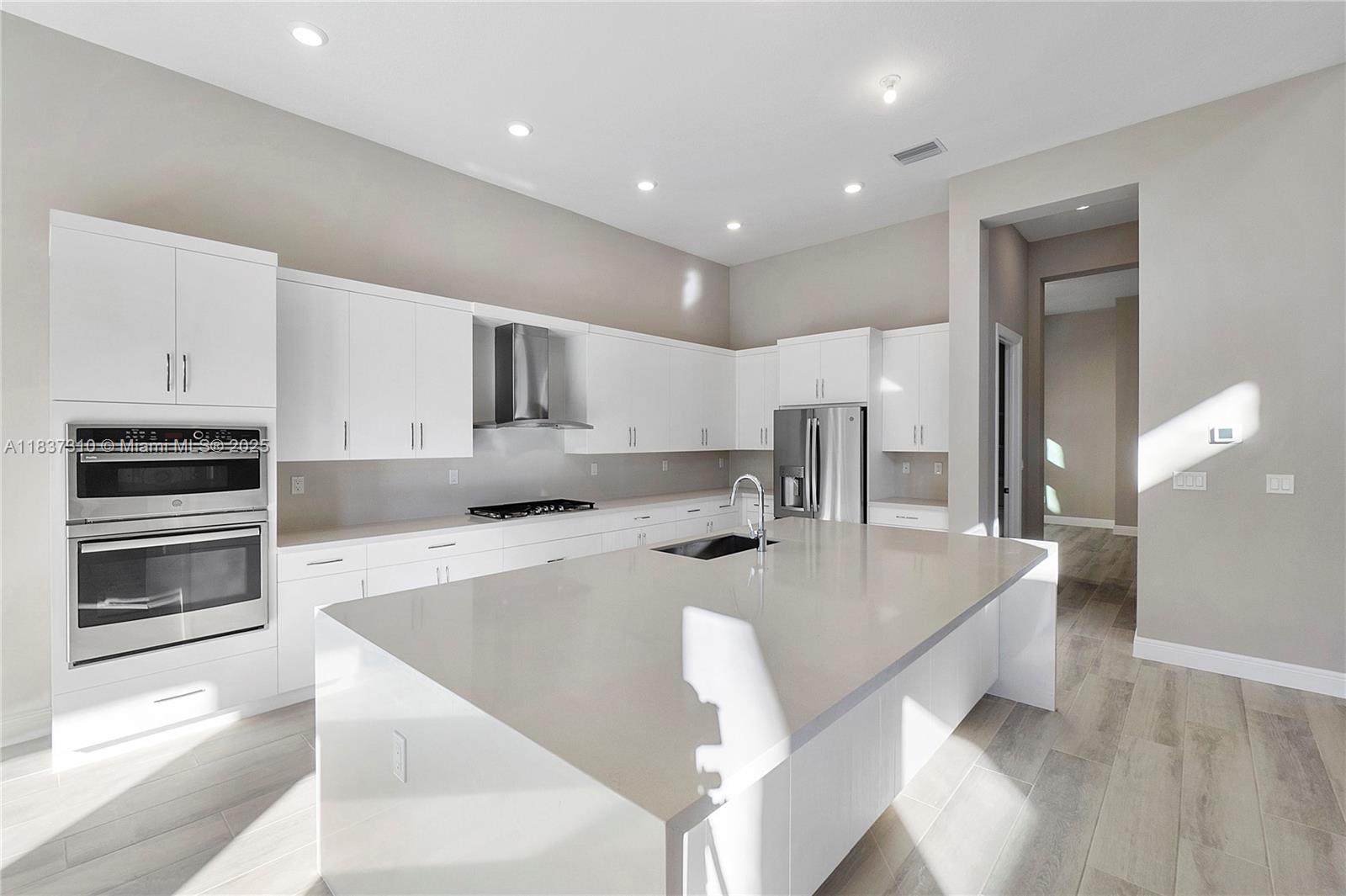 Parkland Bay - Residential