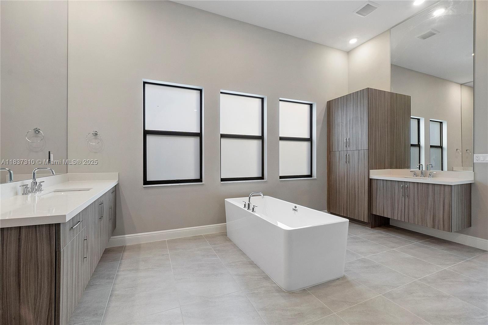 Parkland Bay - Residential