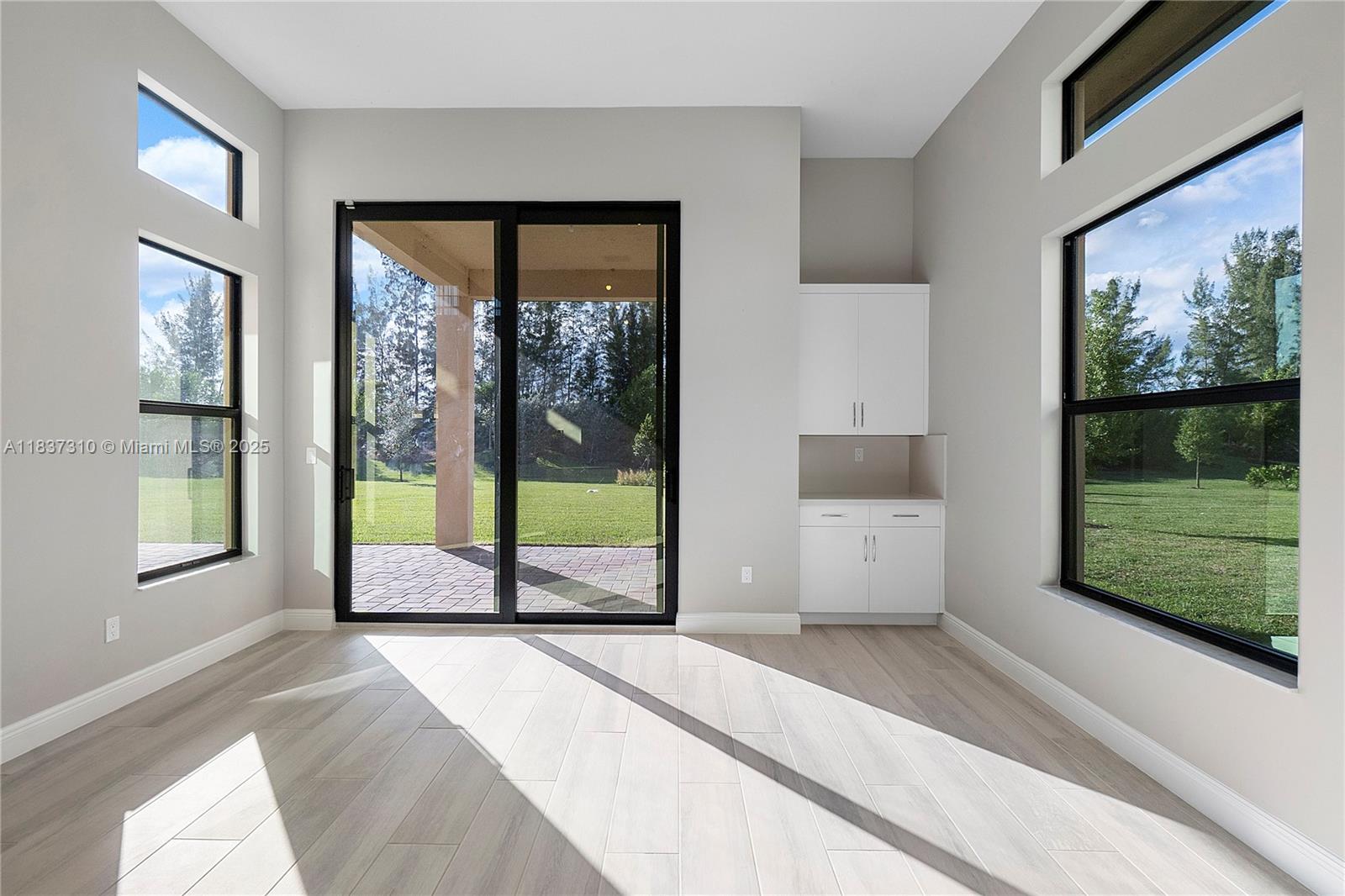 Parkland Bay - Residential