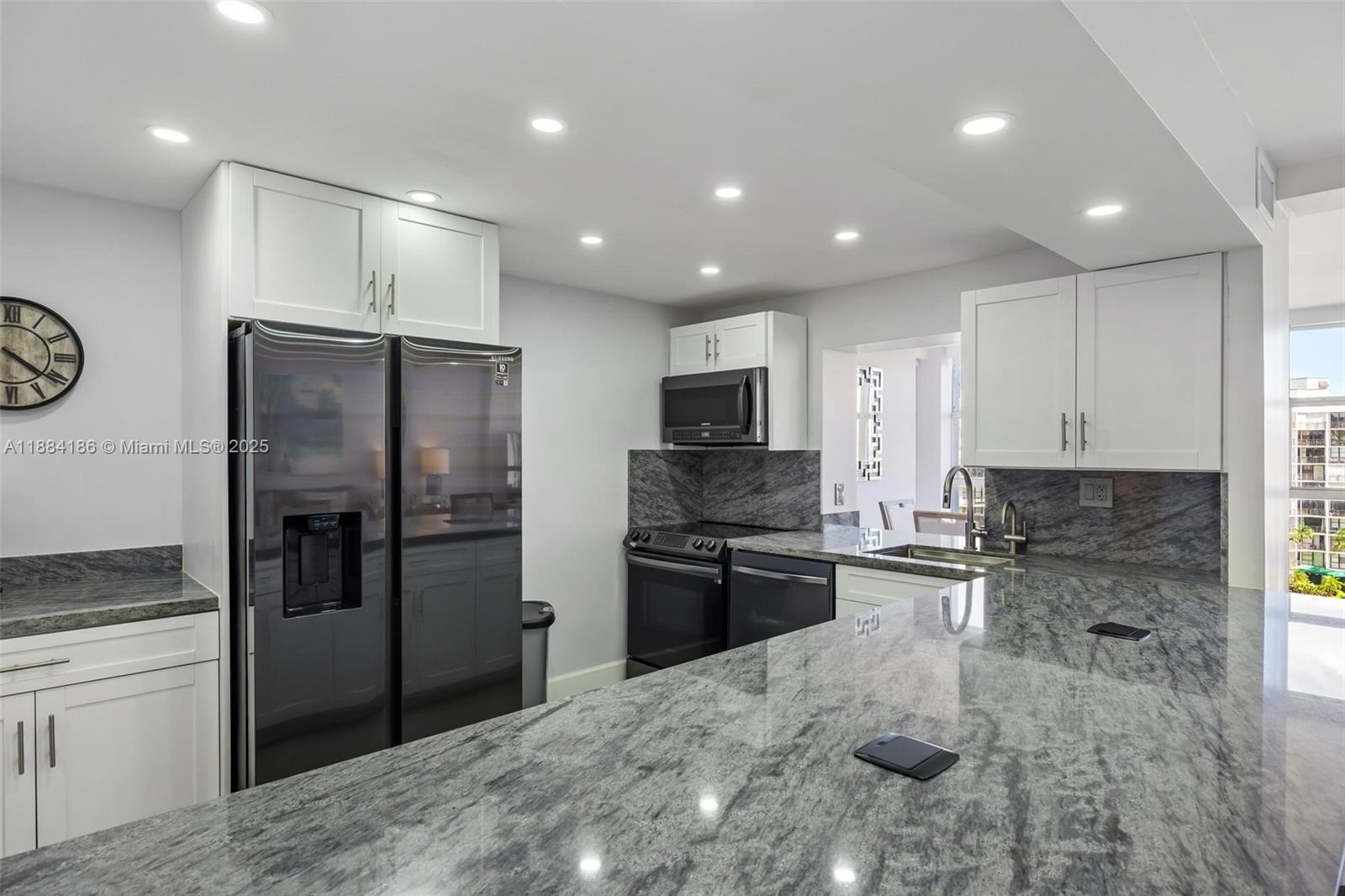 TOWERS OF OCEANVIEW SOUTH - Residential