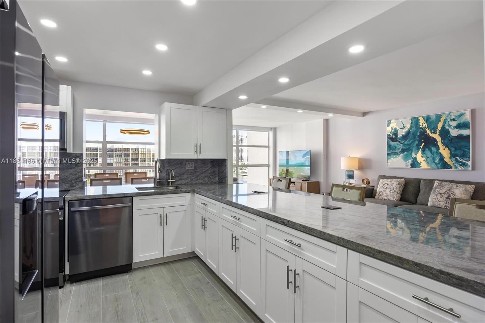 TOWERS OF OCEANVIEW SOUTH - Residential
