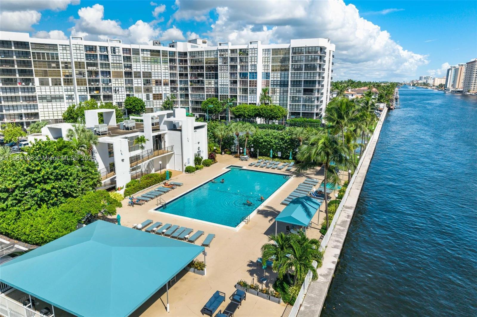 TOWERS OF OCEANVIEW SOUTH - Residential