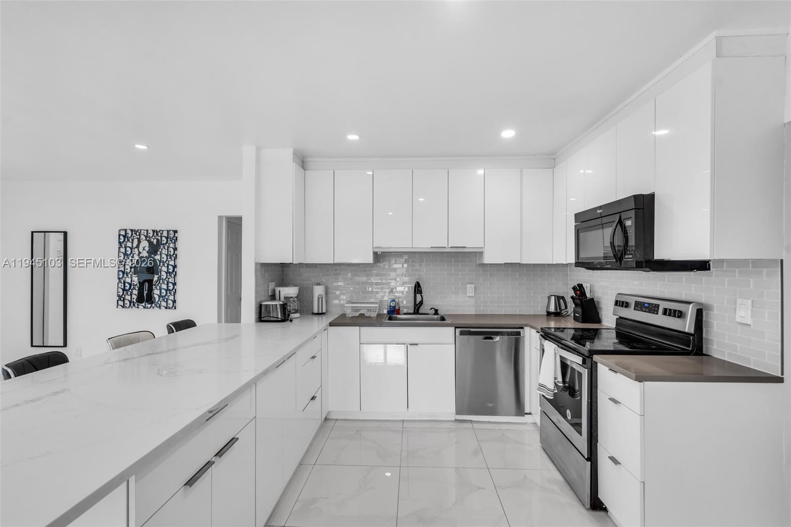 LOOK HOMESITES NO 3 - Residential