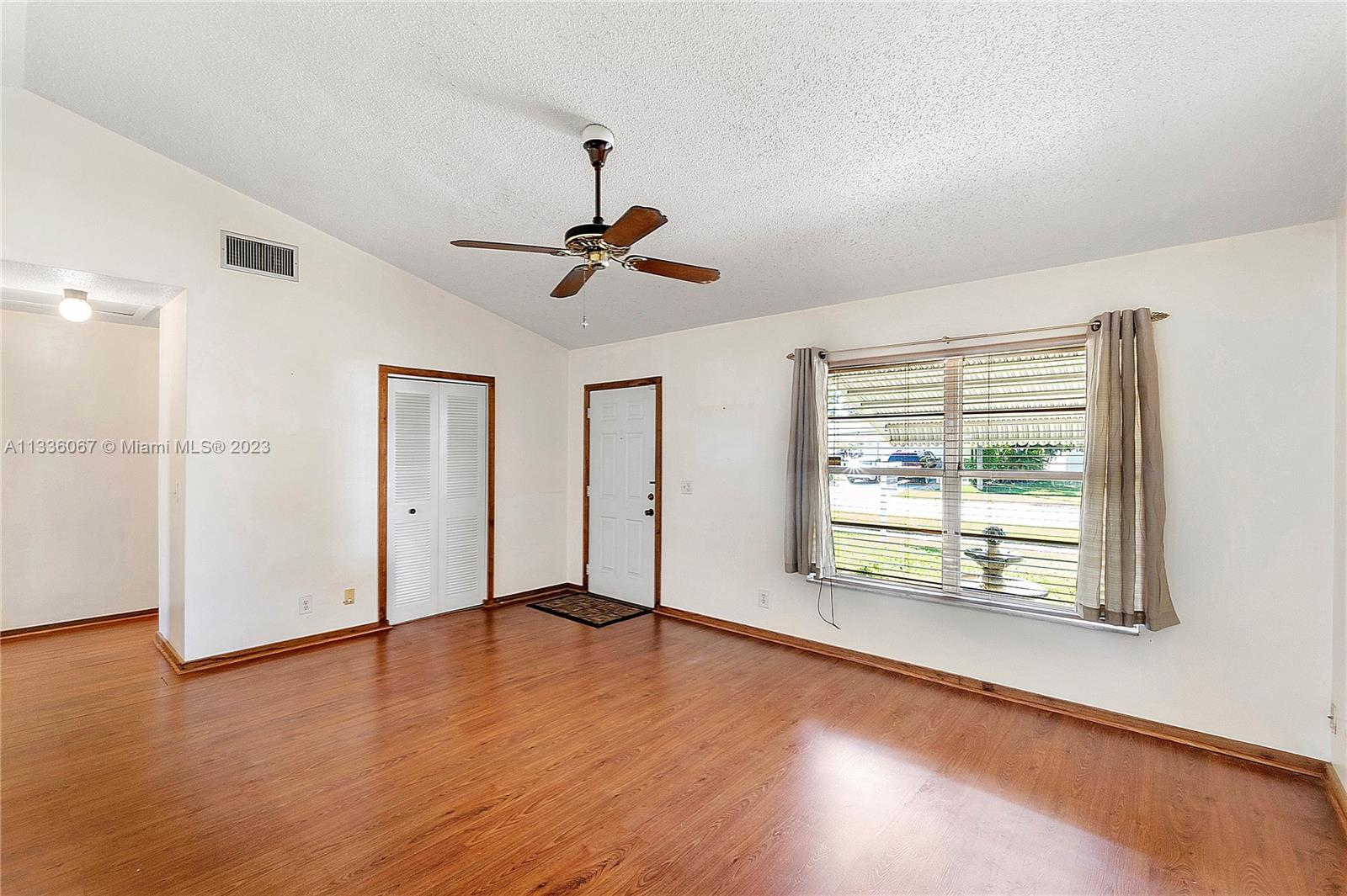 JUPITER VLG - Residential