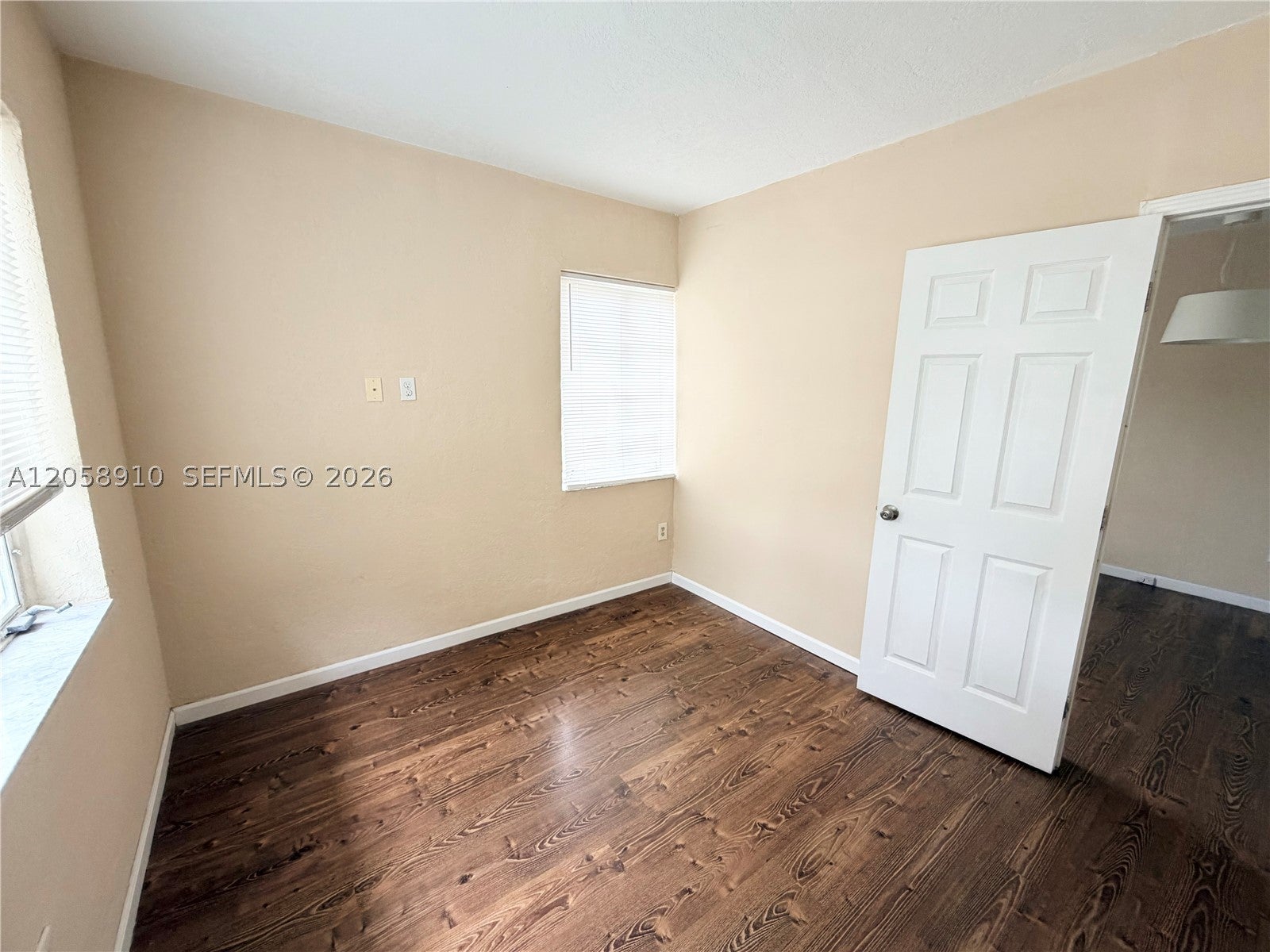 View photos, virtual tours, details...