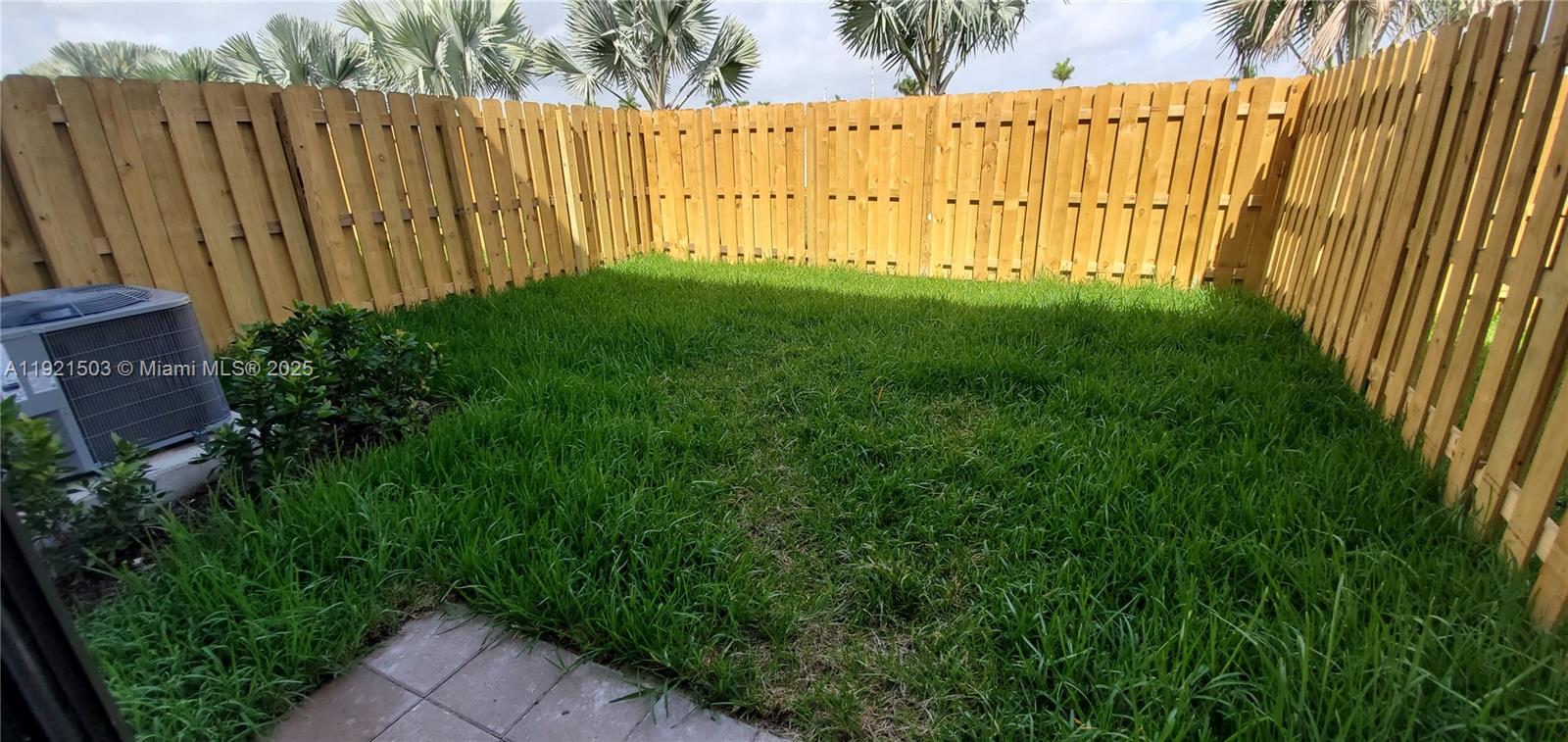 COCO PALM VILLAS - Residential